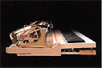 Clavier en bois et meccanique Du GRANTOUCH YAMAHA