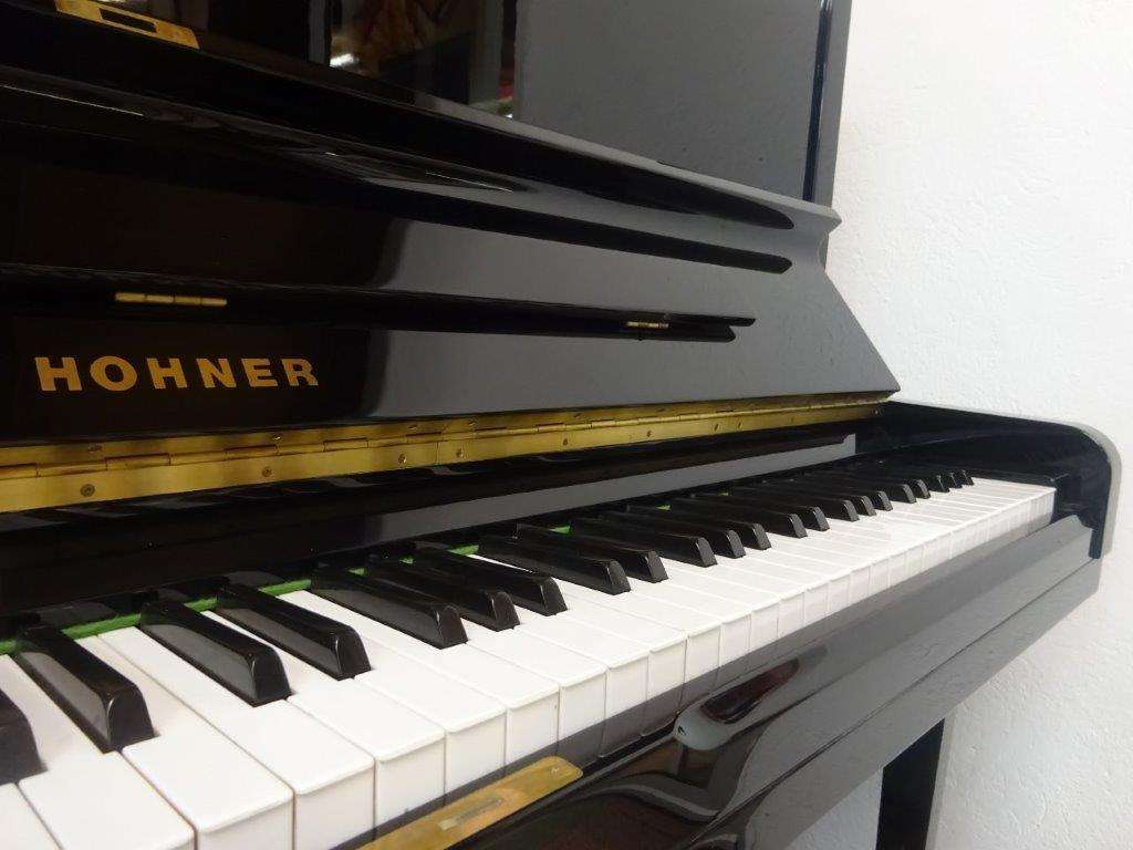 Piano droit d'interprétation HOHNER Traditionnel 128