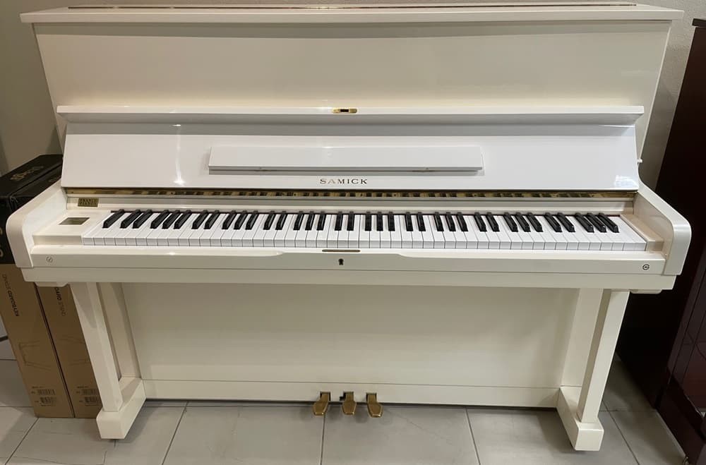 Piano droit SAMICK SU118