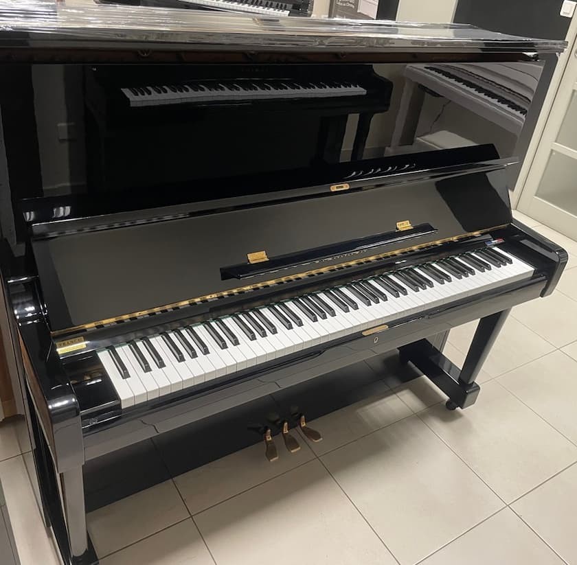 Piano droit STEINRICH