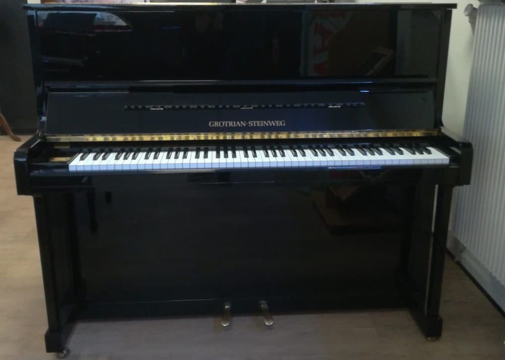 GROTRIAN-STEINWEG 124