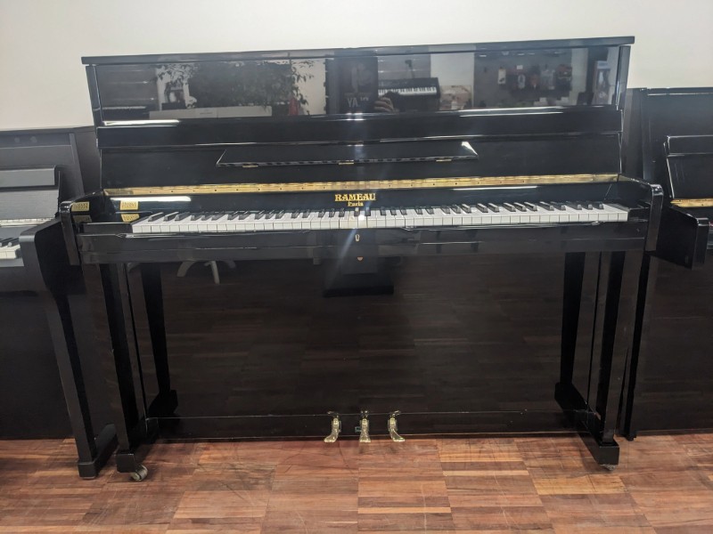 Piano droit RAMEAU VERSAILLES 122