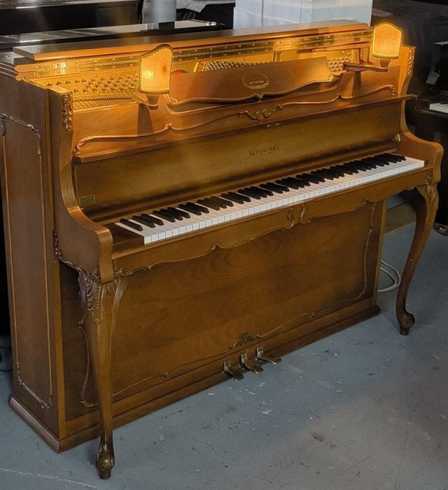 Superbe piano SCHIMMEL BAROCK