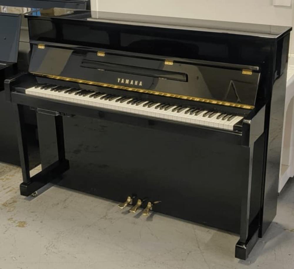 Piano droit YAMAHA MP80T N°5462632 avec silent VSH3-10