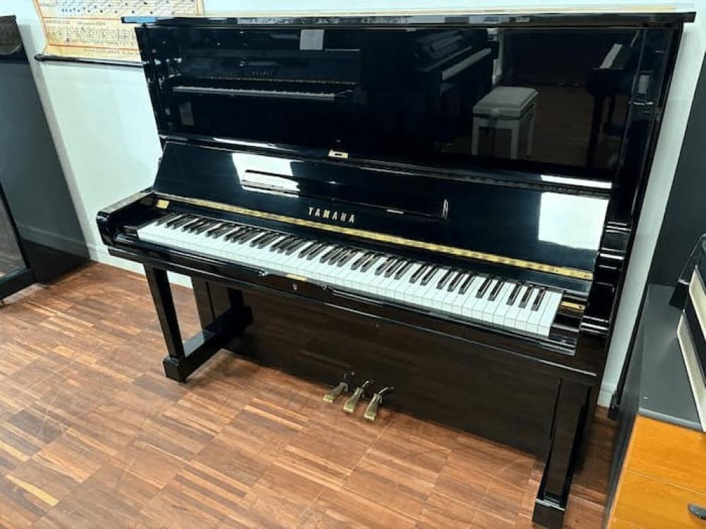 Piano droit d'occasion 1ere main YAMAHA U3-M NOIR 3666498