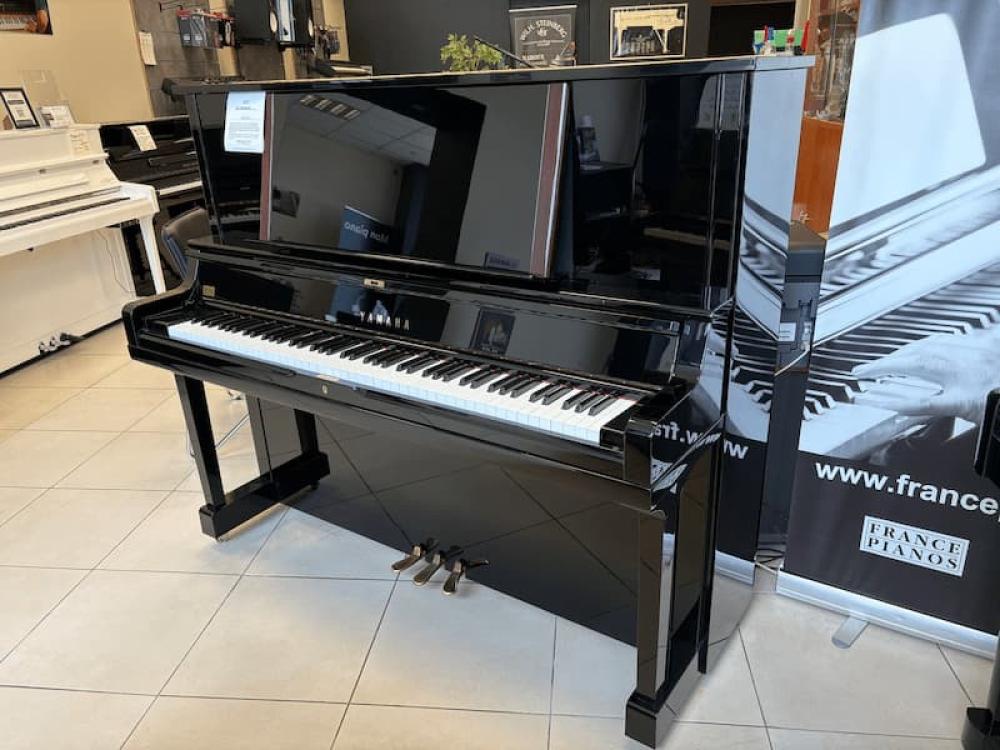 Exceptionnel piano droit haut de gamme YAMAHA U5 NOIR